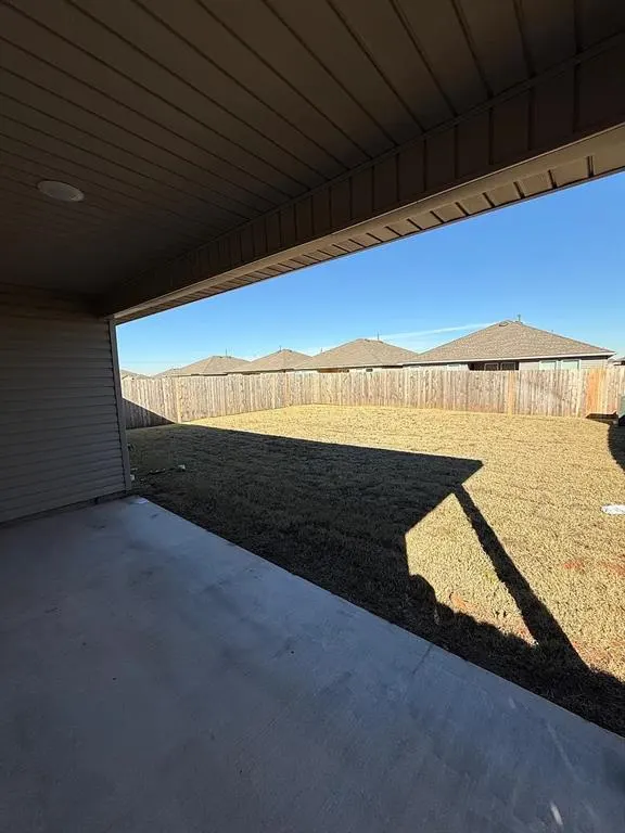 Photo 11 — 10521 SW 41 Street, Mustang, OK 73064