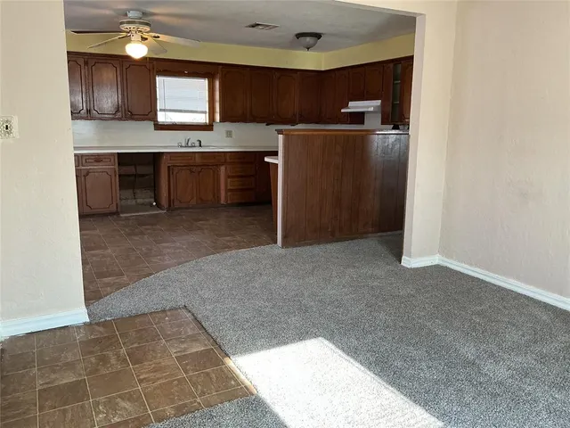 Photo 4 — 1230 W Modelle Avenue, Clinton, OK 73601