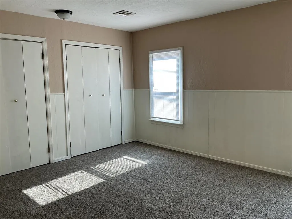 Photo 6 — 1230 W Modelle Avenue, Clinton, OK 73601