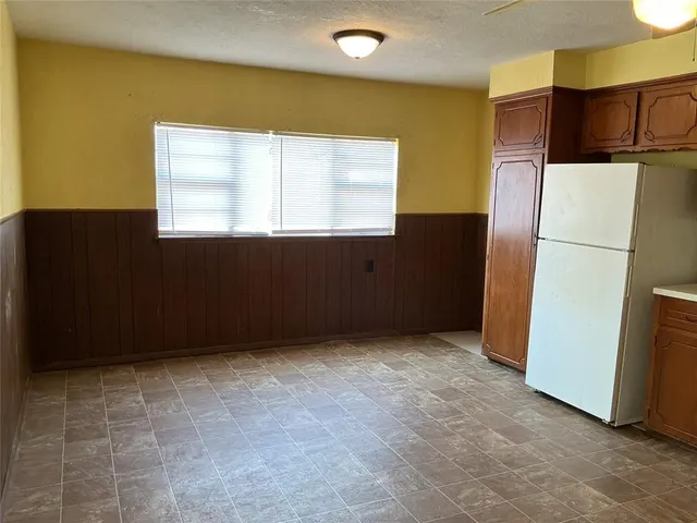 Photo 7 — 1230 W Modelle Avenue, Clinton, OK 73601