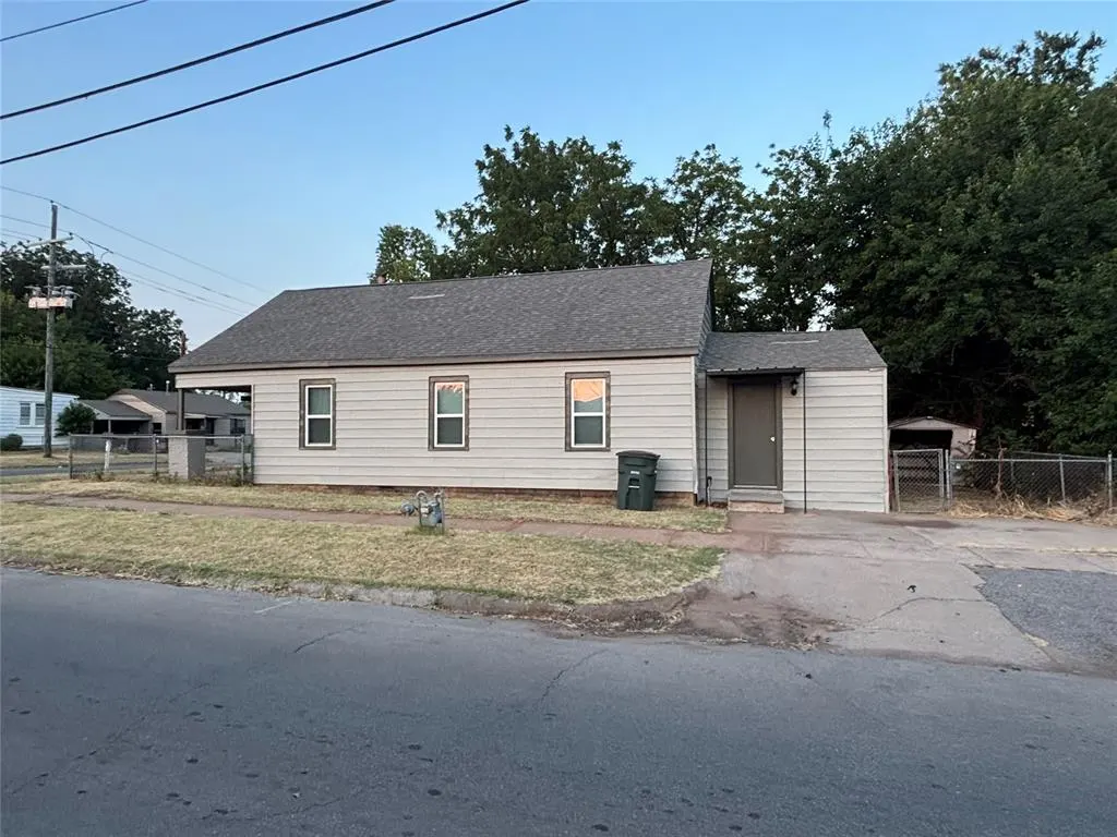 Photo 16 — 1230 W Modelle Avenue, Clinton, OK 73601