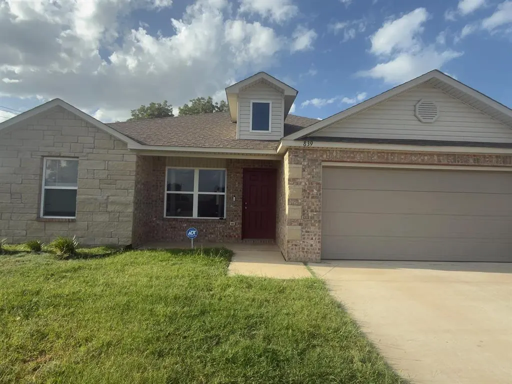 Front exterior — 839 W Judy Drive, Mustang, OK 73064