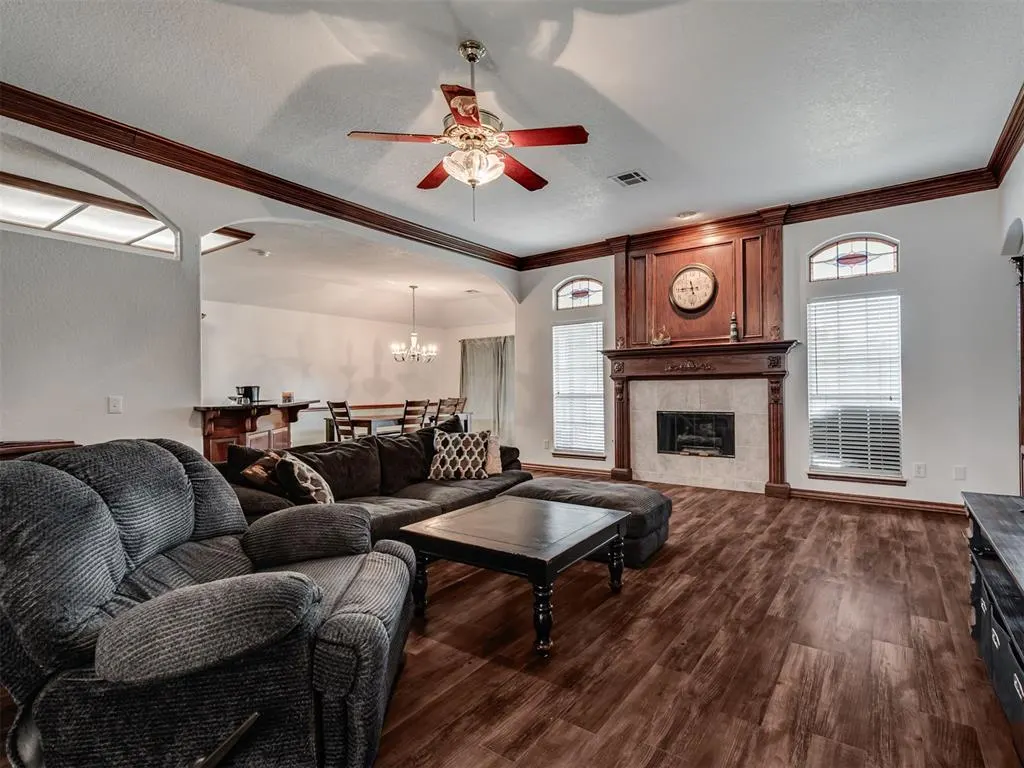 Photo 5 — 405 Waterfront Drive, Norman, OK 73071