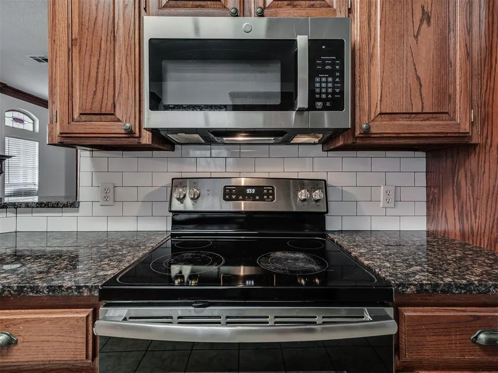 Photo 14 — 405 Waterfront Drive, Norman, OK 73071