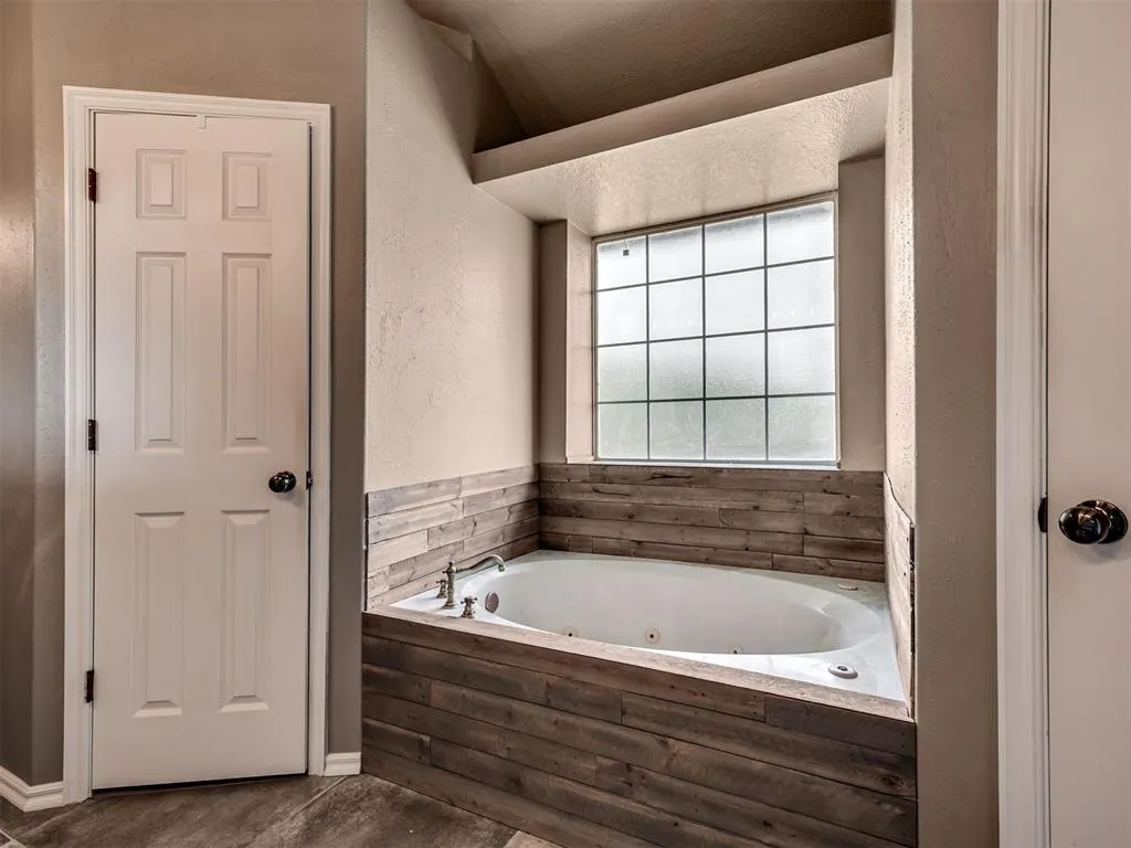 Photo 21 — 405 Waterfront Drive, Norman, OK 73071