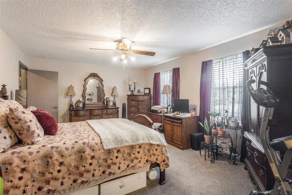 Photo 15 — 11824 Larkdale Drive, Yukon, OK 73099