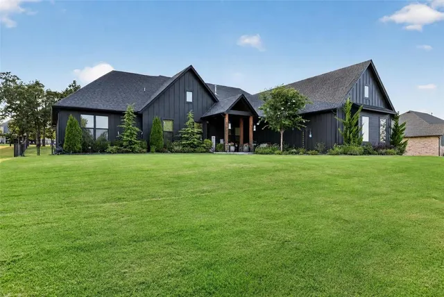Photo 2 — 53 N Oaks Road, Harrah, OK 73045