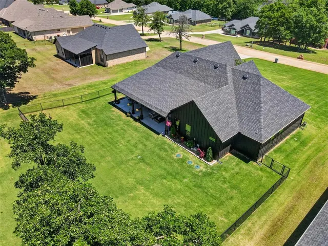 Photo 7 — 53 N Oaks Road, Harrah, OK 73045