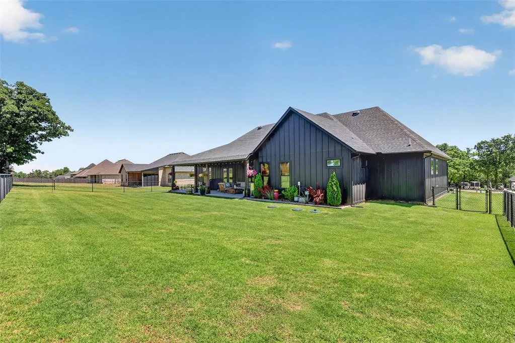 Photo 49 — 53 N Oaks Road, Harrah, OK 73045