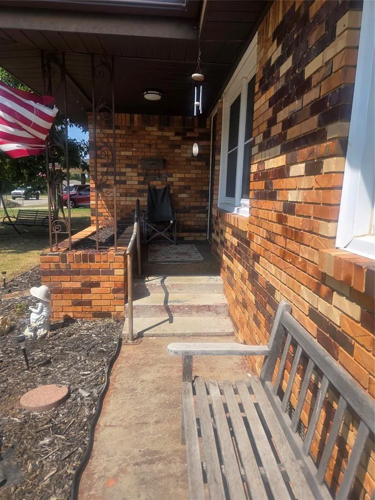Photo 4 — 1728 S Walnut Street, Pauls Valley, OK 73075