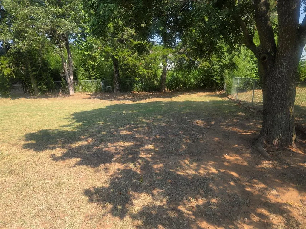 Photo 24 — 1728 S Walnut Street, Pauls Valley, OK 73075