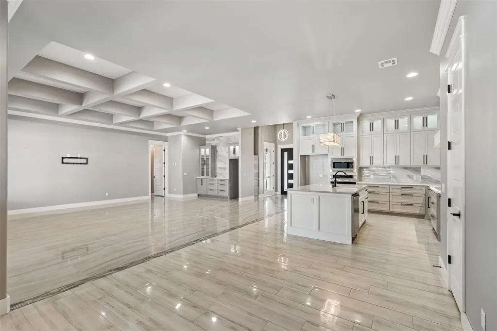Photo 14 — 5700 Copper Stone Court, Mustang, OK 73064