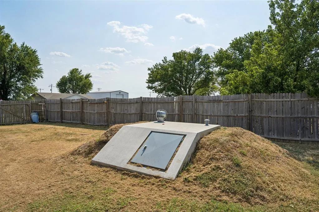 Photo 32 — 1948 County Street 2826, Chickasha, OK 73018
