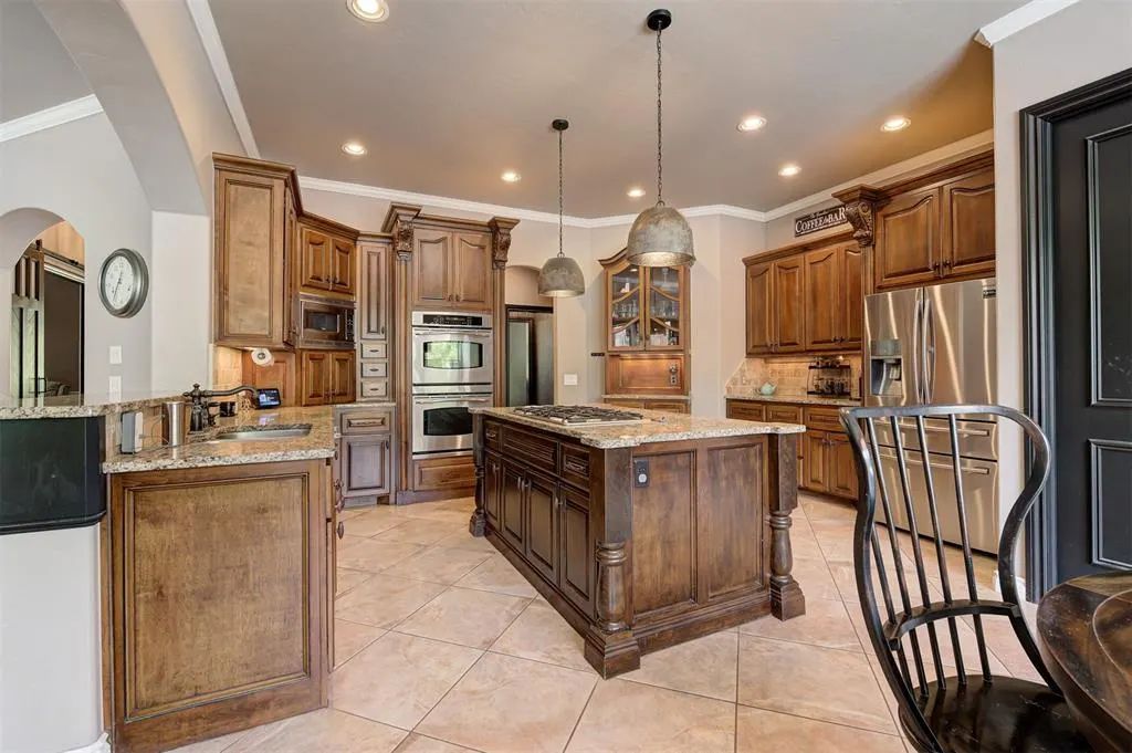 Photo 6 — 1301 Autumn Creek Drive, Edmond, OK 73003
