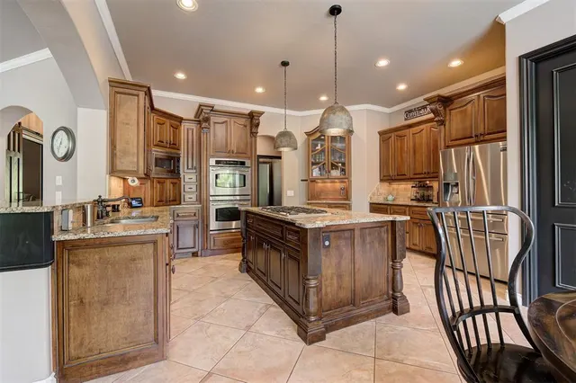 Photo 6 — 1301 Autumn Creek Drive, Edmond, OK 73003