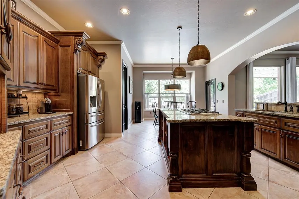 Photo 8 — 1301 Autumn Creek Drive, Edmond, OK 73003