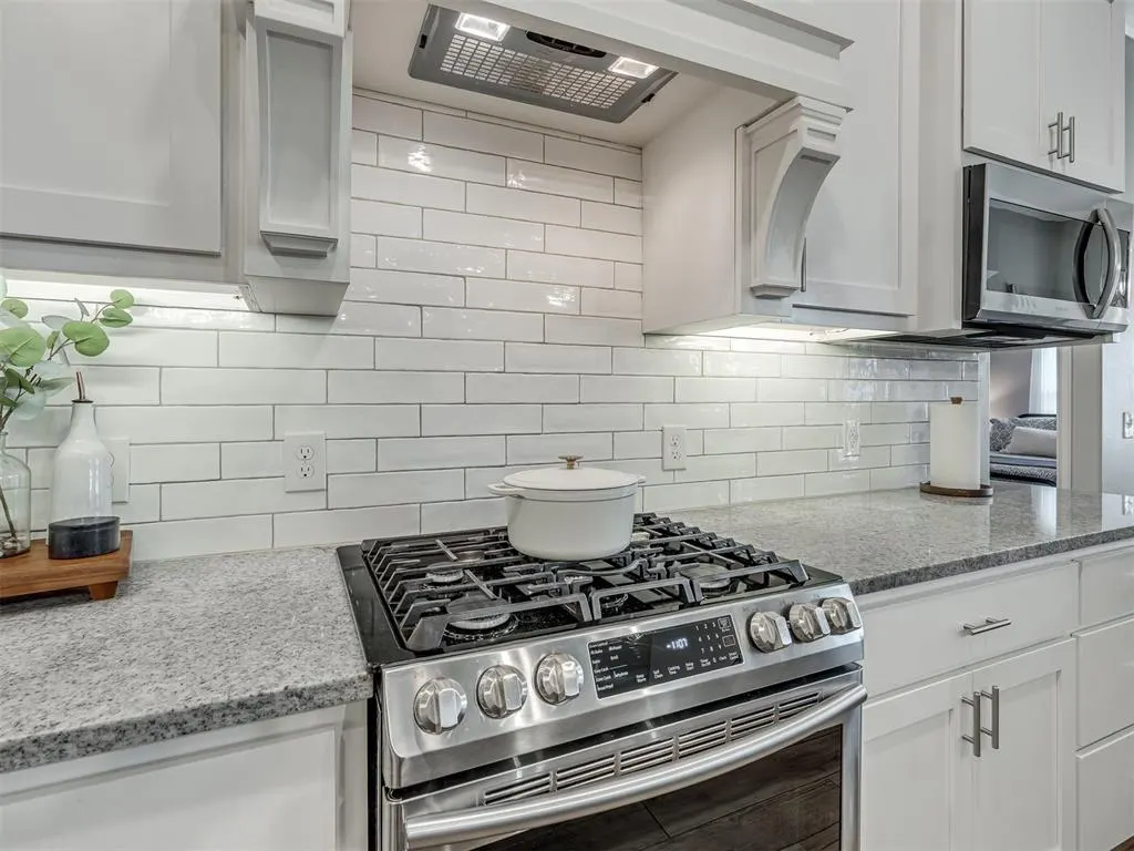 Photo 12 — 1825 W Blake Court Way, Mustang, OK 73064