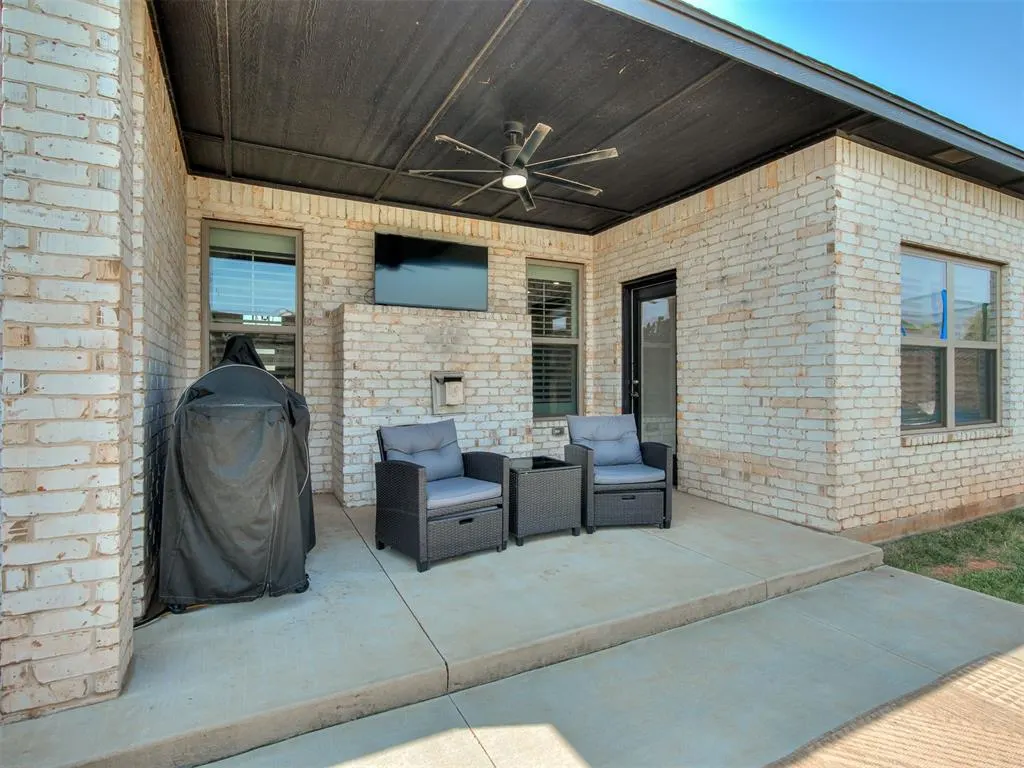 Photo 37 — 1825 W Blake Court Way, Mustang, OK 73064