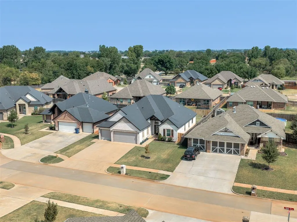 Photo 39 — 1825 W Blake Court Way, Mustang, OK 73064
