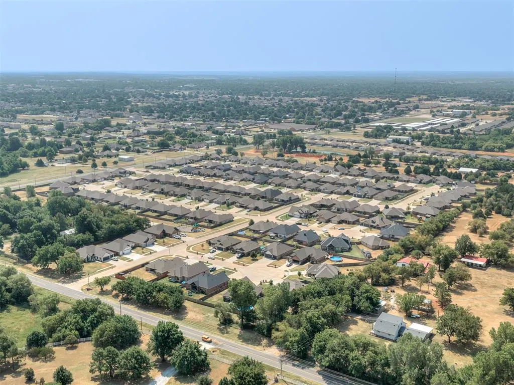 Photo 43 — 1825 W Blake Court Way, Mustang, OK 73064
