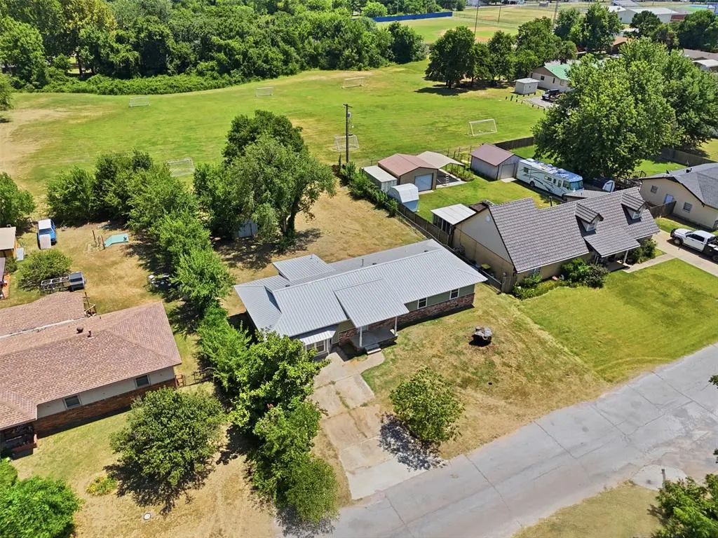 Photo 5 — 3244 Cox Street, Choctaw, OK 73020