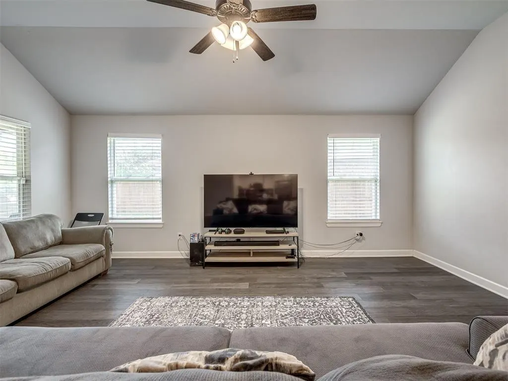 Photo 3 — 15508 Rosedown Drive, Oklahoma City, OK 73170