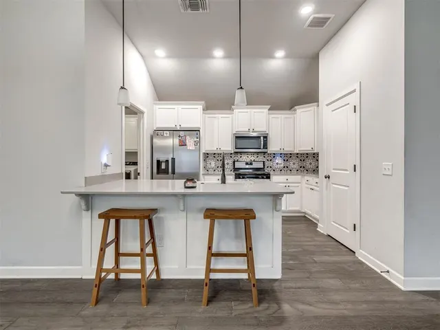 Photo 7 — 15508 Rosedown Drive, Oklahoma City, OK 73170