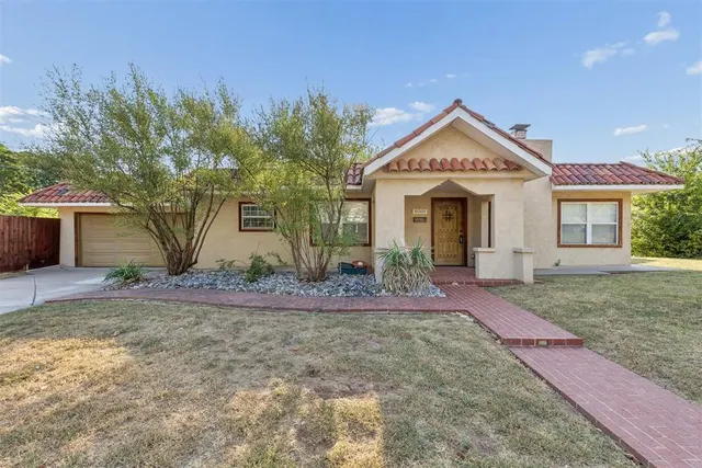 Front exterior — 8000 N Military Avenue, Oklahoma City, OK 73114