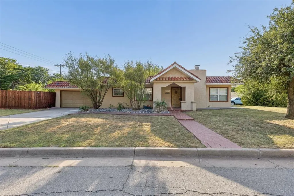 Photo 3 — 8000 N Military Avenue, Oklahoma City, OK 73114