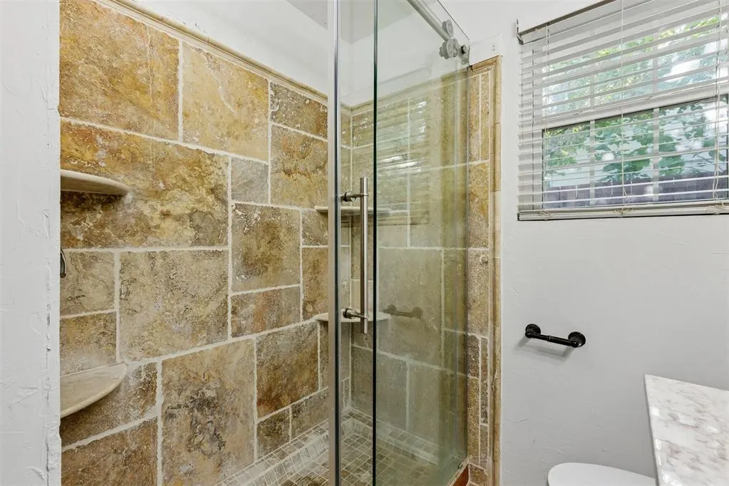 Photo 24 — 8000 N Military Avenue, Oklahoma City, OK 73114
