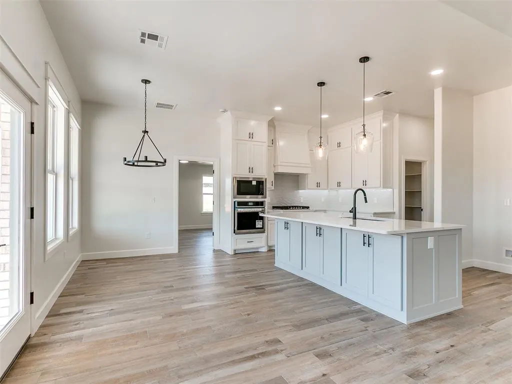 Photo 4 — 4433 Raymond Lane, Guthrie, OK 73044