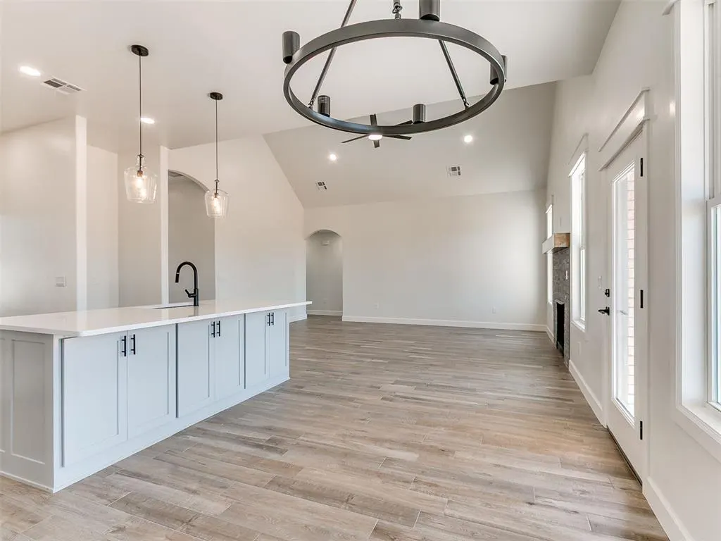 Photo 10 — 4433 Raymond Lane, Guthrie, OK 73044