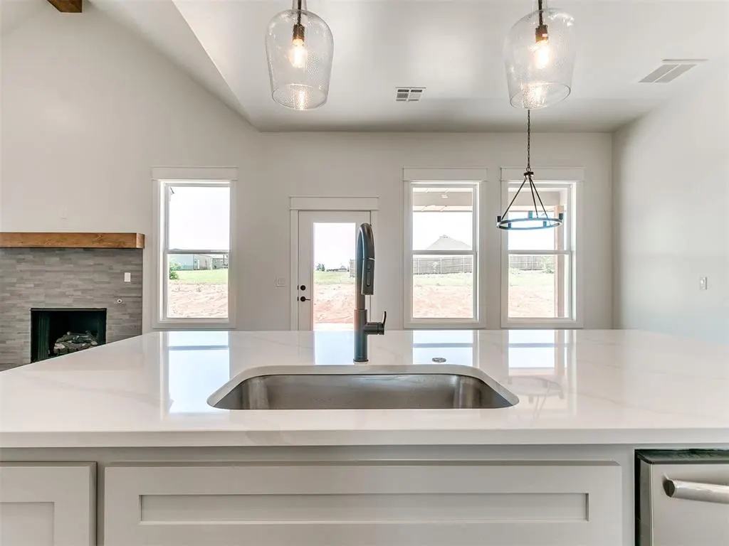Photo 7 — 4433 Raymond Lane, Guthrie, OK 73044