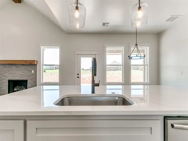 Photo 7 — 4433 Raymond Lane, Guthrie, OK 73044
