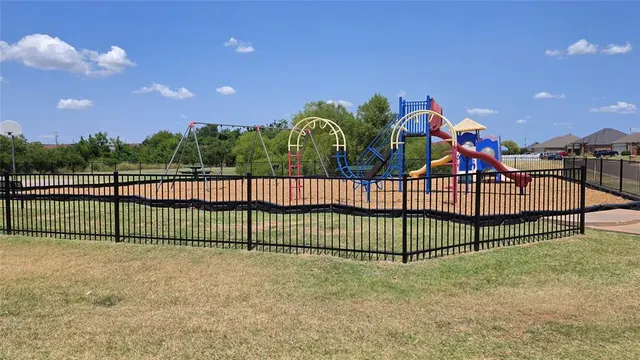 Photo 2 — 6001 SE 70th Street, Oklahoma City, OK 73135