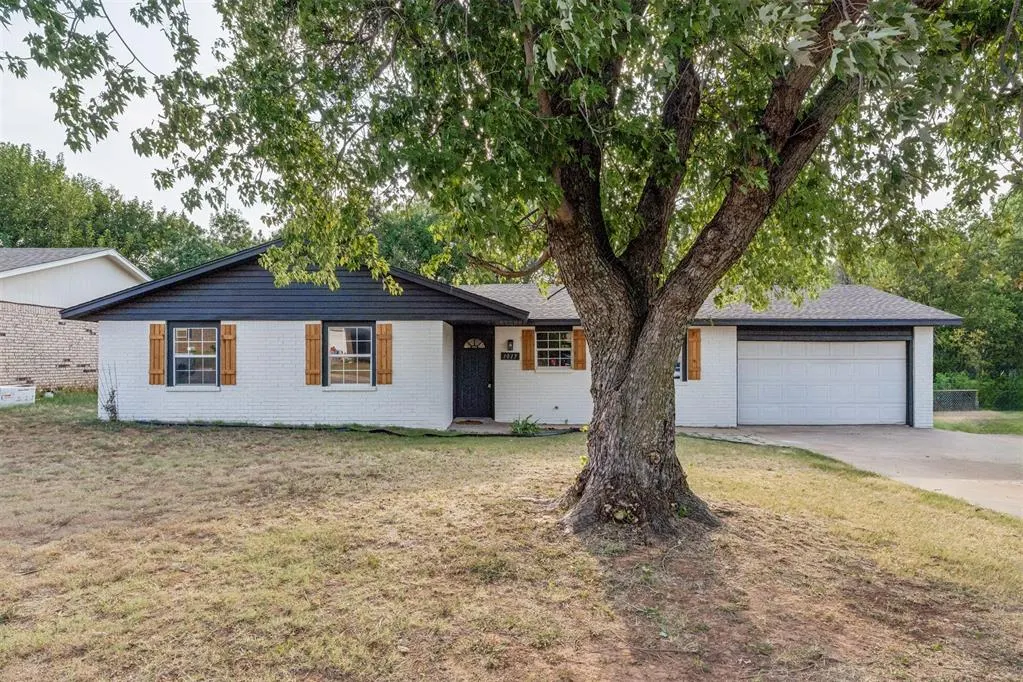 Photo 3 — 1017 Pinebrook Drive, Guthrie, OK 73044