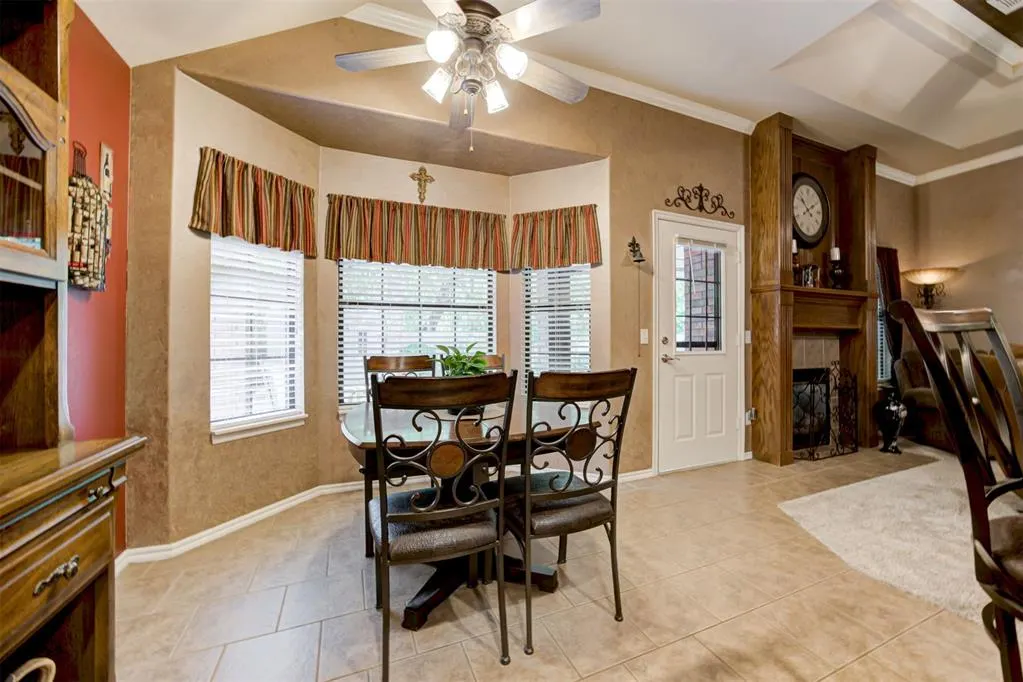 Photo 13 — 833 Ethan Lane, Yukon, OK 73099