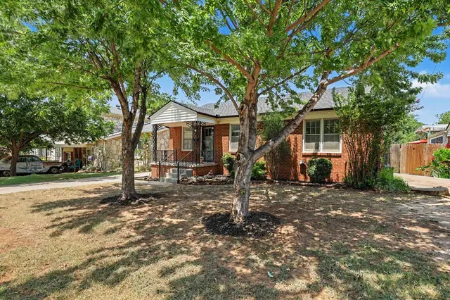 Front exterior — 2633 NW 33rd Street, Oklahoma City, OK 73112