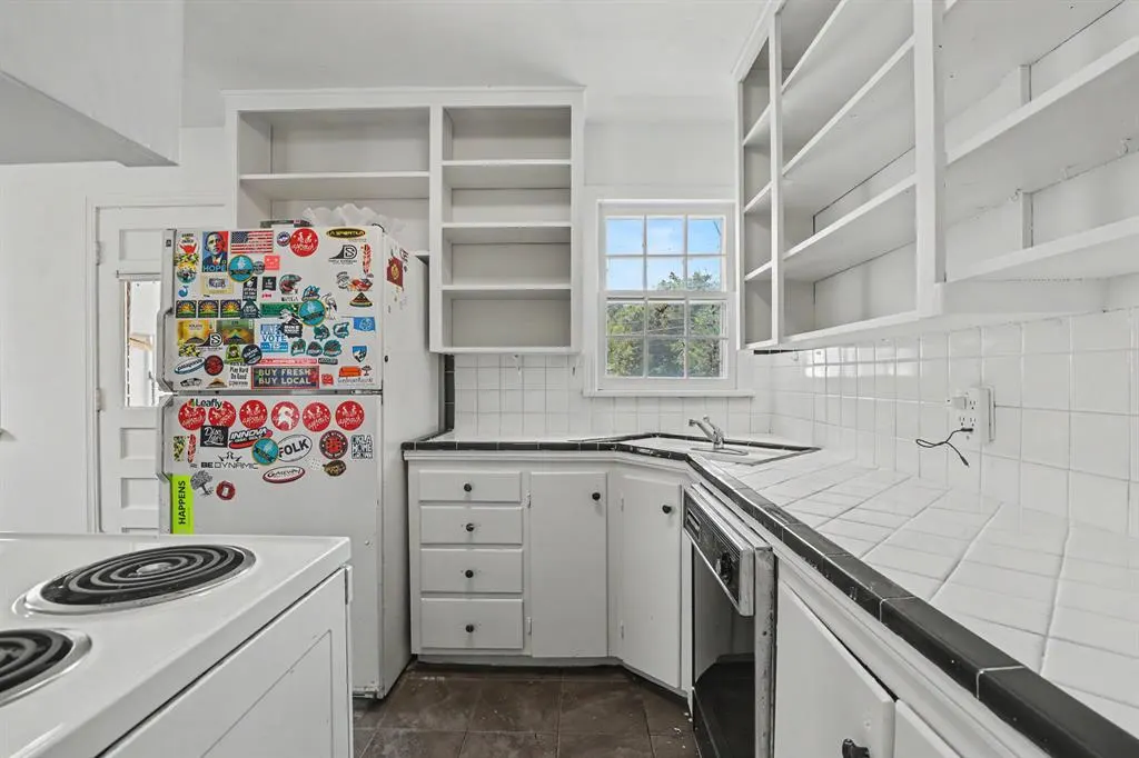 Photo 7 — 2633 NW 33rd Street, Oklahoma City, OK 73112