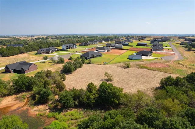 Photo 3 — 4565 Raymond Lane, Guthrie, OK 73044