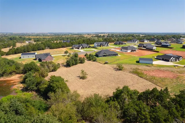 Photo 4 — 4565 Raymond Lane, Guthrie, OK 73044