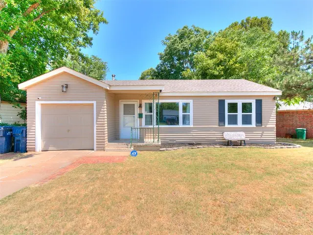 Photo 2 — 2463 NW 42nd Street, Oklahoma City, OK 73112