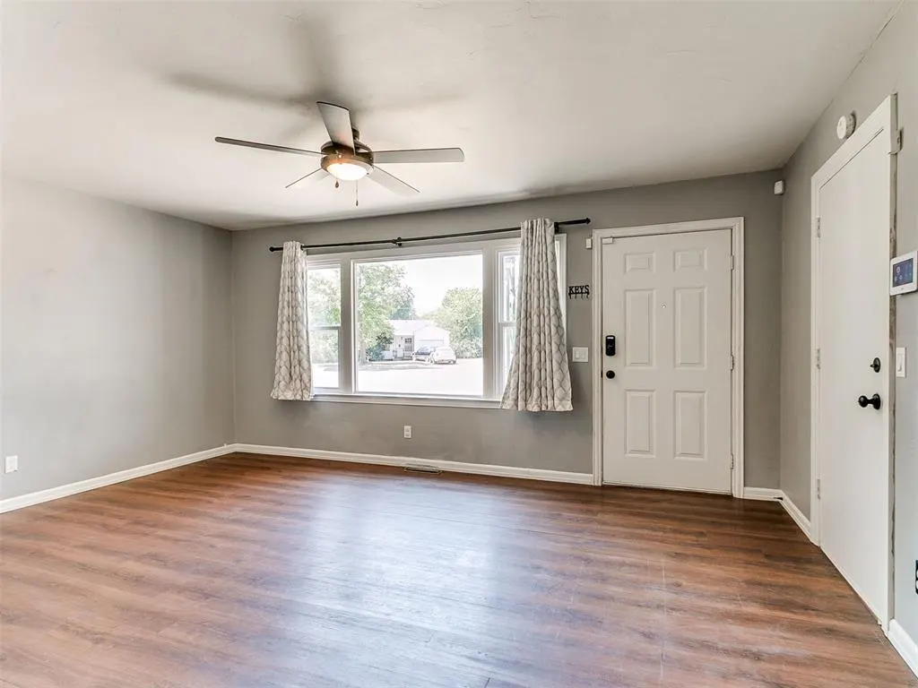 Photo 4 — 2463 NW 42nd Street, Oklahoma City, OK 73112