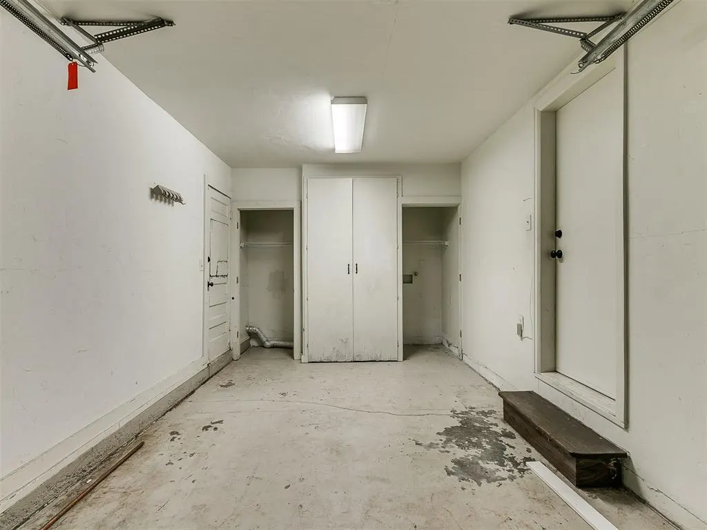 Photo 32 — 2463 NW 42nd Street, Oklahoma City, OK 73112