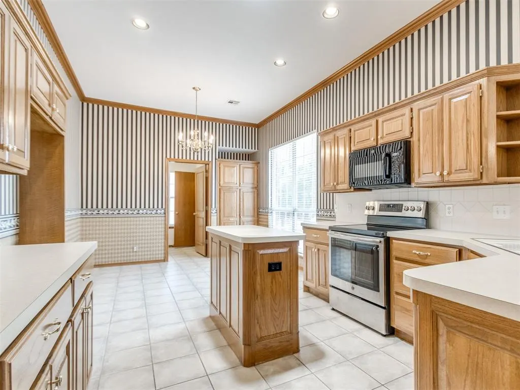 Photo 6 — 509 S Santa Fe Avenue 127, Edmond, OK 73003