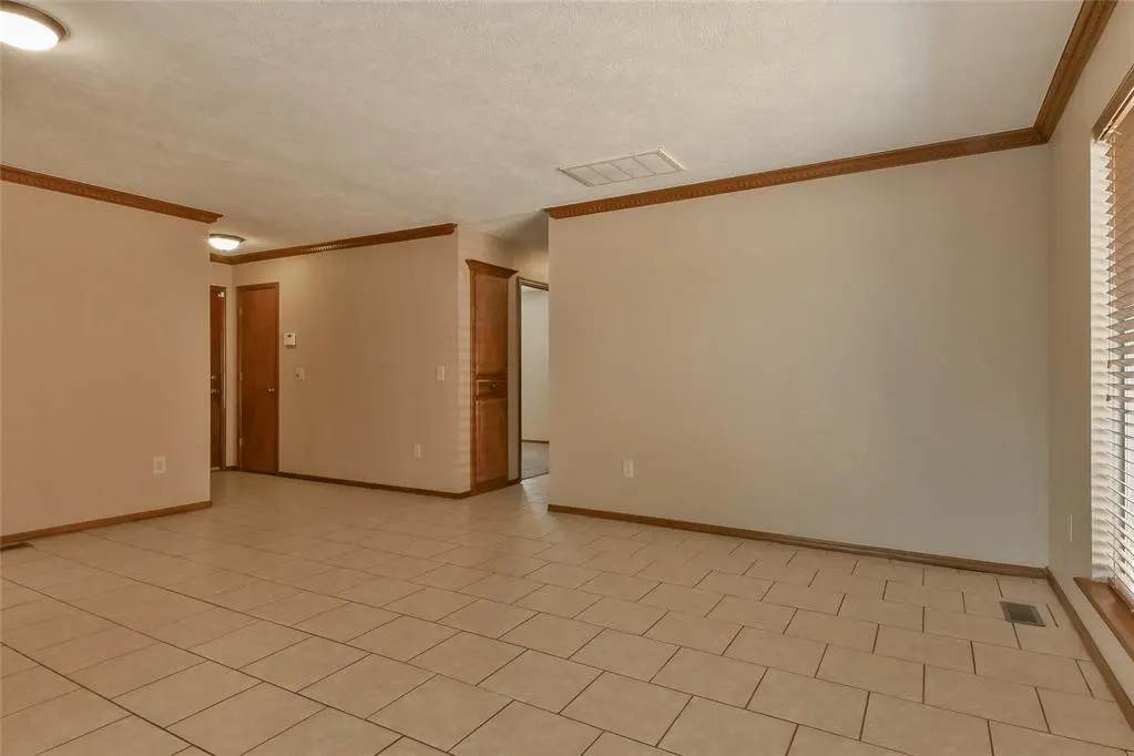 Photo 7 — 8125 SW 36th Street, Oklahoma City, OK 73179