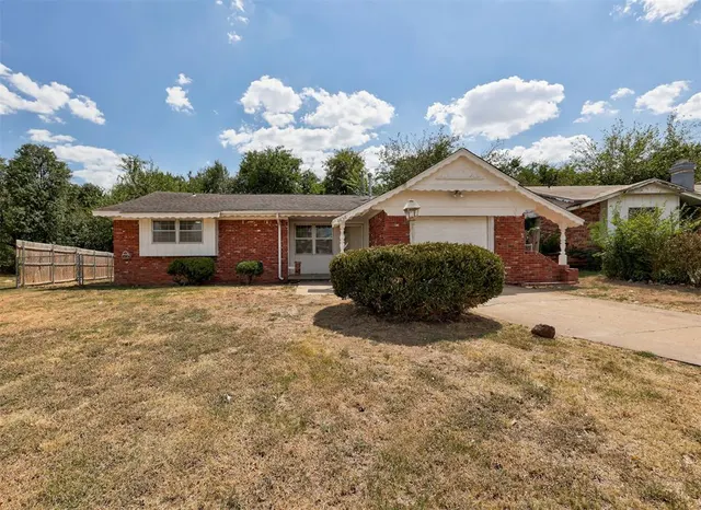 Photo 2 — 8636 NE 33rd Street, Spencer, OK 73084