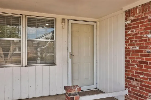Photo 5 — 8636 NE 33rd Street, Spencer, OK 73084
