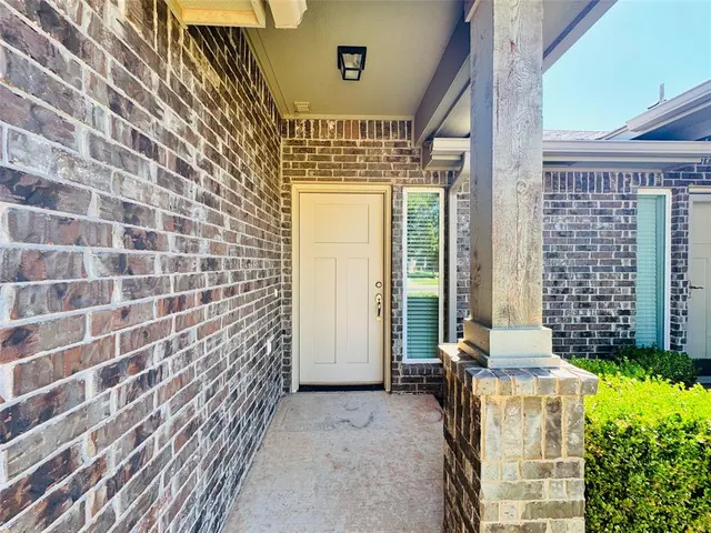 Photo 3 — 18202 Manera Way, Edmond, OK 73012