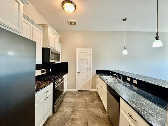 Photo 8 — 18202 Manera Way, Edmond, OK 73012